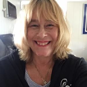 Meet your Posher, Debbie